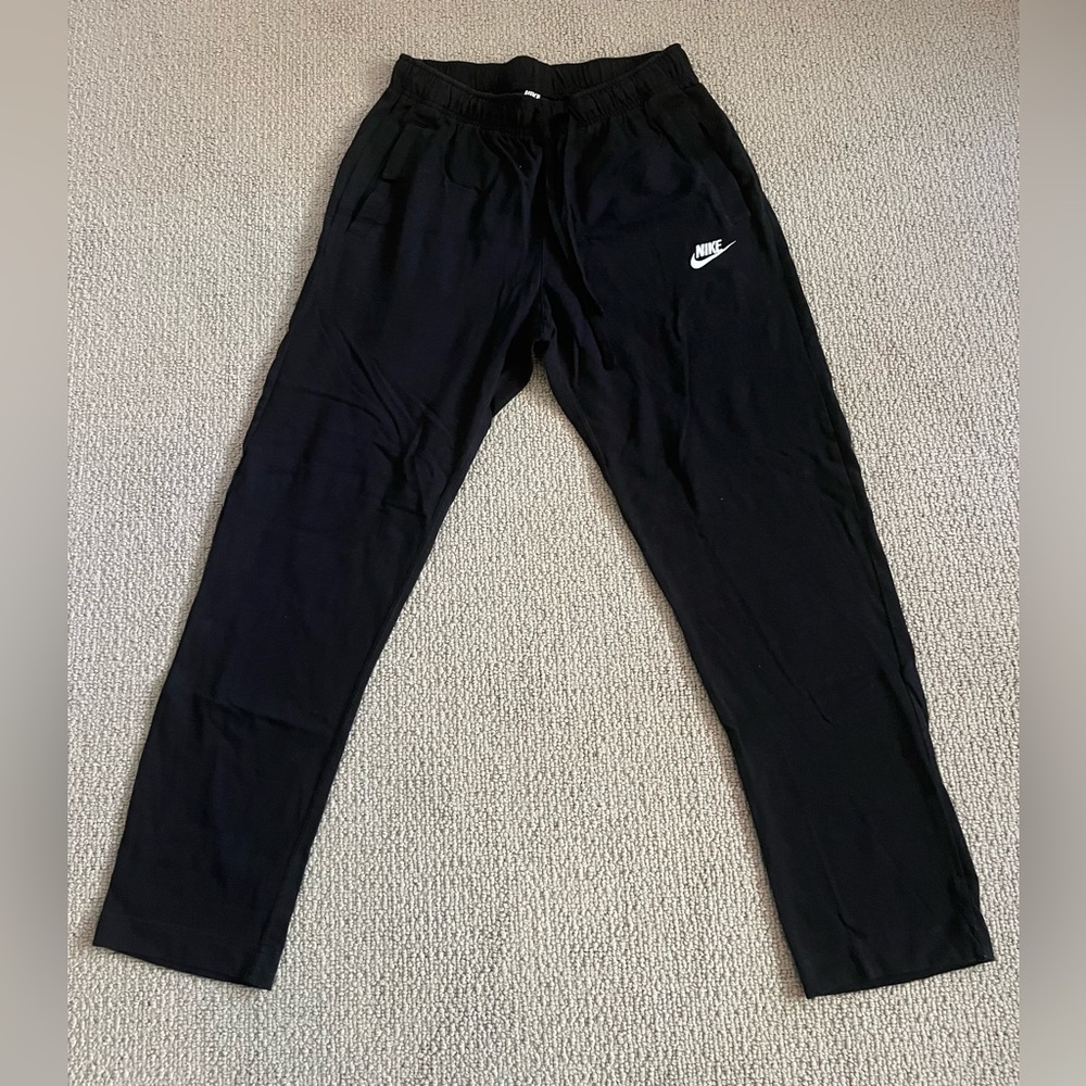 Nike- men’s light weight cotton athletic pants. Size-small